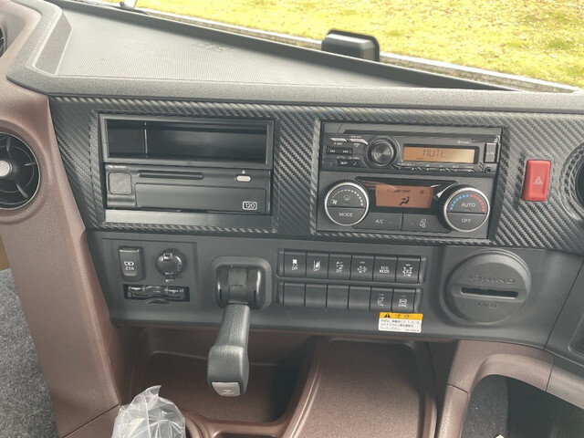 日野プロフィアコンテナ専用車大型（10t）[写真33]