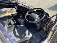 日野プロフィアトレーラーヘッド（トラクターヘッド）大型（10t）[写真22]