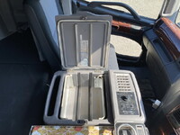 日野プロフィアトレーラーヘッド（トラクターヘッド）大型（10t）[写真29]