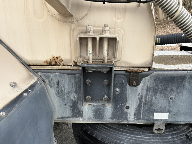 日野プロフィアバルク車（粉粒体運搬車）大型（10t）[写真22]