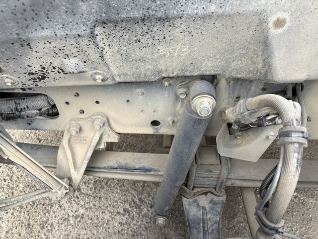 日野プロフィアバルク車（粉粒体運搬車）大型（10t）[写真34]