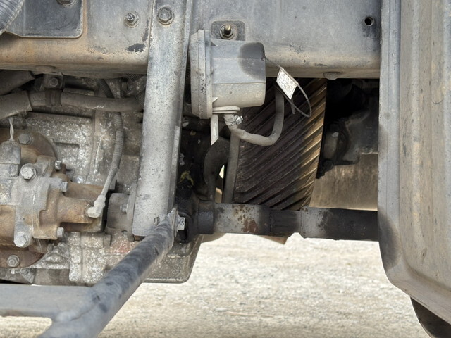 UDトラックスクオンバルク車（粉粒体運搬車）大型（10t）[写真18]