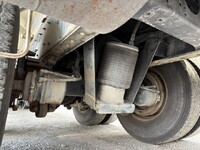 UDトラックスクオンバルク車（粉粒体運搬車）大型（10t）[写真23]