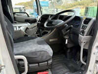 UDトラックスクオンバルク車（粉粒体運搬車）大型（10t）[写真26]