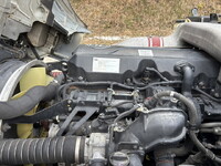 UDトラックスクオンバルク車（粉粒体運搬車）大型（10t）[写真33]