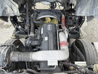 UDトラックスクオンバルク車（粉粒体運搬車）大型（10t）[写真34]