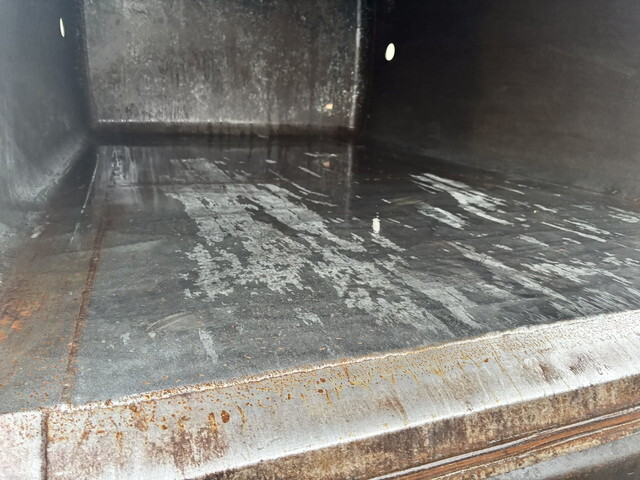 日野レンジャーパッカー車（塵芥車）中型（4t）[写真15]