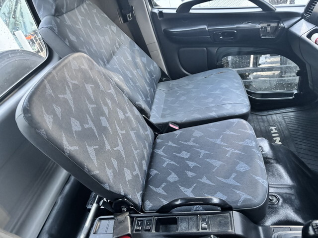 日野レンジャーパッカー車（塵芥車）中型（4t）[写真40]