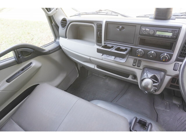 三菱ふそうキャンターダンプ小型（2t・3t）[写真28]