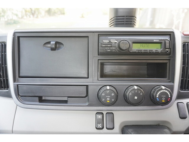 三菱ふそうキャンターダンプ小型（2t・3t）[写真29]