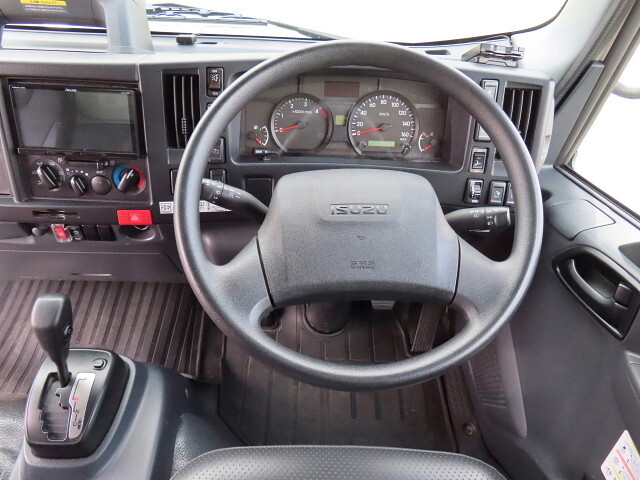 いすゞエルフアルミバン小型（2t・3t）[写真19]