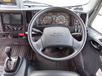 いすゞエルフアルミバン小型（2t・3t）[写真20]