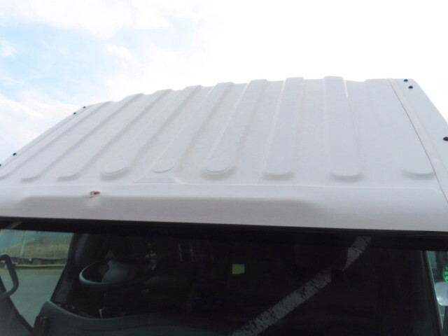 いすゞエルフアルミバン小型（2t・3t）[写真24]