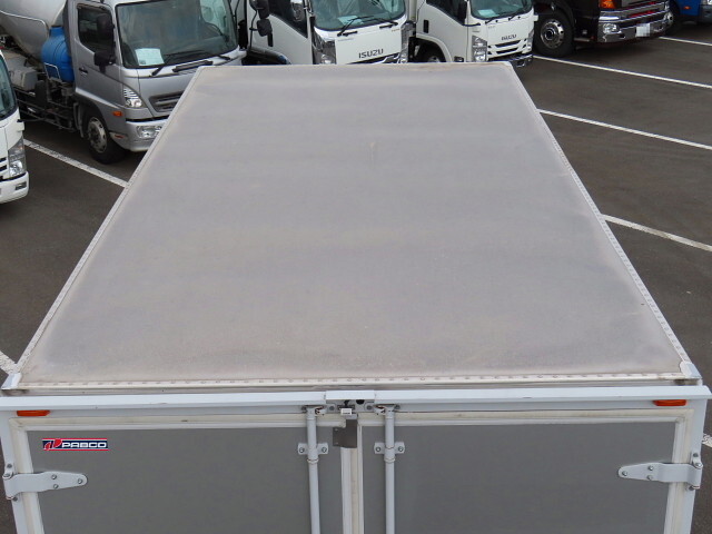 いすゞエルフアルミバン小型（2t・3t）[写真06]