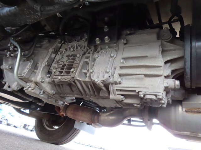 いすゞエルフアルミバン小型（2t・3t）[写真07]