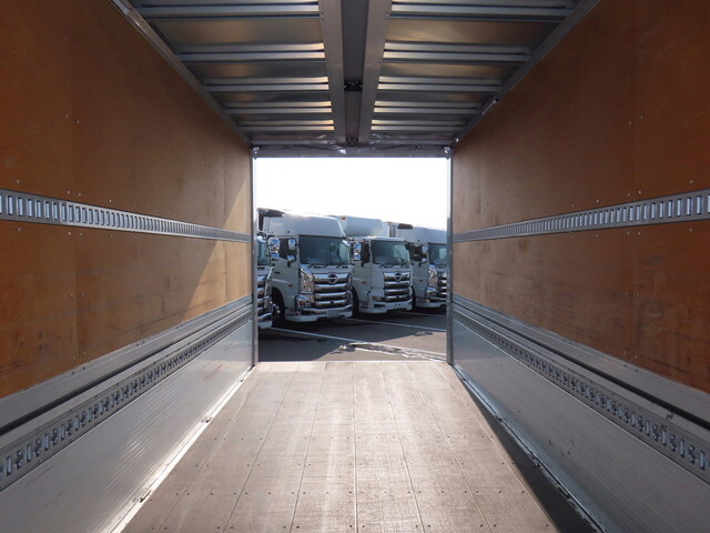 日野レンジャーアルミウイング中型（4t）[写真29]