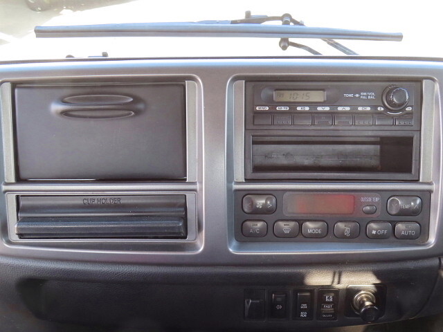 日野レンジャーセルフクレーン4段中型（4t）[写真23]