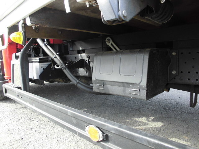 いすゞエルフクレーン4段小型（2t・3t）[写真15]