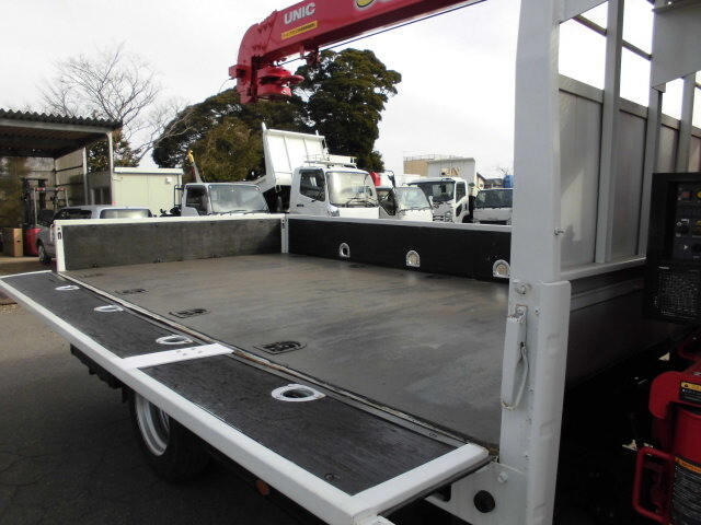 いすゞエルフクレーン4段小型（2t・3t）[写真17]