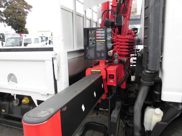 いすゞエルフクレーン4段小型（2t・3t）[写真19]