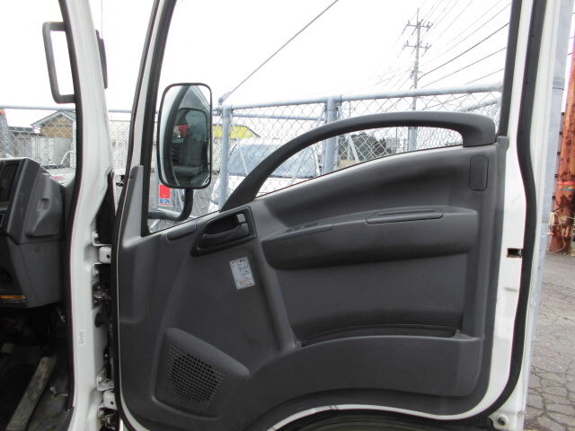 いすゞエルフクレーン4段小型（2t・3t）[写真33]