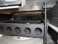 いすゞエルフクレーン4段小型（2t・3t）[写真10]