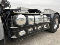 UDトラックスクオントレーラーヘッド（トラクターヘッド）大型（10t）[写真13]