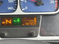 UDトラックスクオントレーラーヘッド（トラクターヘッド）大型（10t）[写真21]