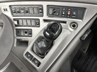 UDトラックスクオントレーラーヘッド（トラクターヘッド）大型（10t）[写真23]