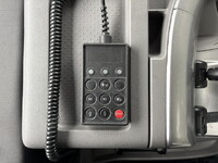 UDトラックスクオントレーラーヘッド（トラクターヘッド）大型（10t）[写真25]