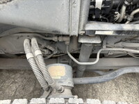 UDトラックスクオントレーラーヘッド（トラクターヘッド）大型（10t）[写真30]