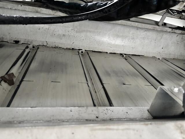 いすゞエルフパッカー車（塵芥車）小型（2t・3t）[写真11]