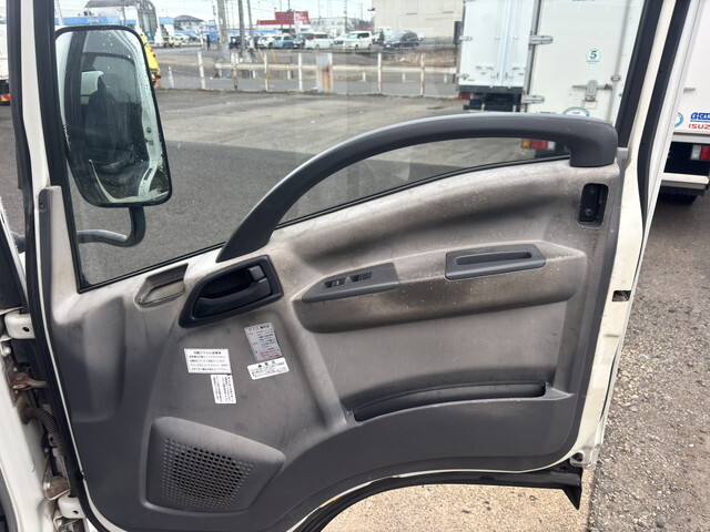 いすゞエルフパッカー車（塵芥車）小型（2t・3t）[写真27]