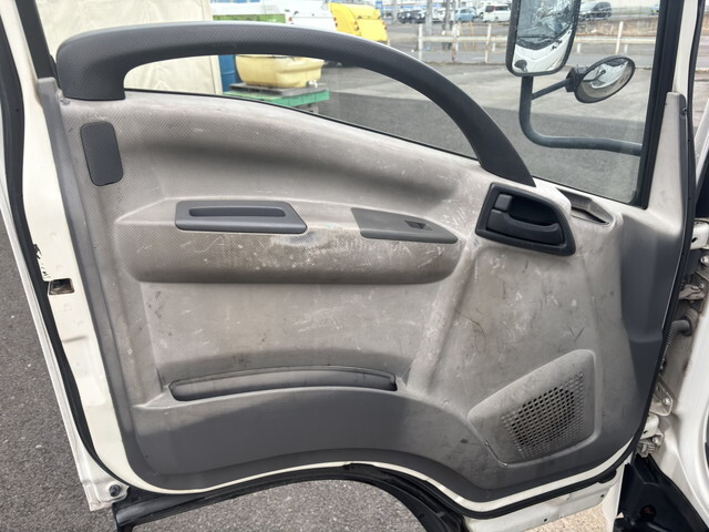 いすゞエルフパッカー車（塵芥車）小型（2t・3t）[写真38]