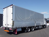 いすゞギガアルミウイング大型（10t）[写真02]