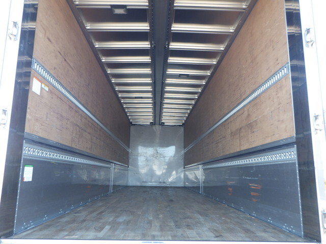 いすゞギガアルミウイング大型（10t）[写真04]