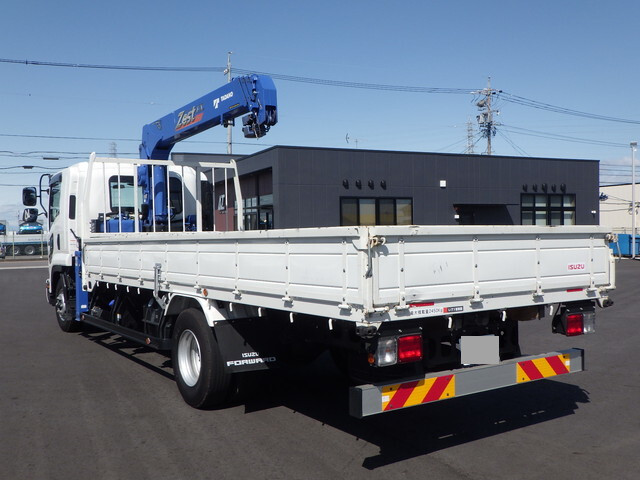 いすゞフォワードクレーン4段中型（4t）[写真02]