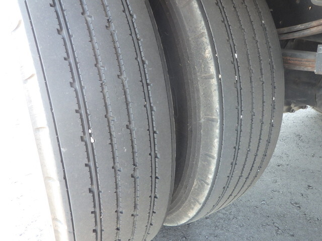 いすゞフォワードクレーン4段中型（4t）[写真24]