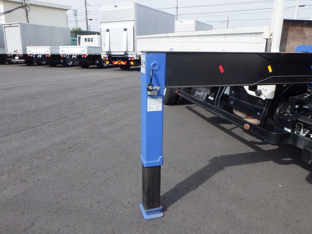 いすゞフォワードクレーン4段中型（4t）[写真38]