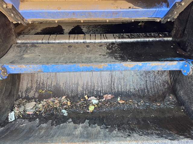 いすゞエルフパッカー車（塵芥車）小型（2t・3t）[写真14]