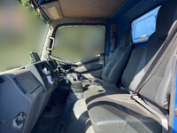 いすゞエルフパッカー車（塵芥車）小型（2t・3t）[写真31]