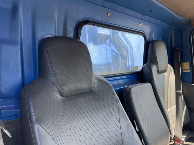 いすゞエルフパッカー車（塵芥車）小型（2t・3t）[写真31]