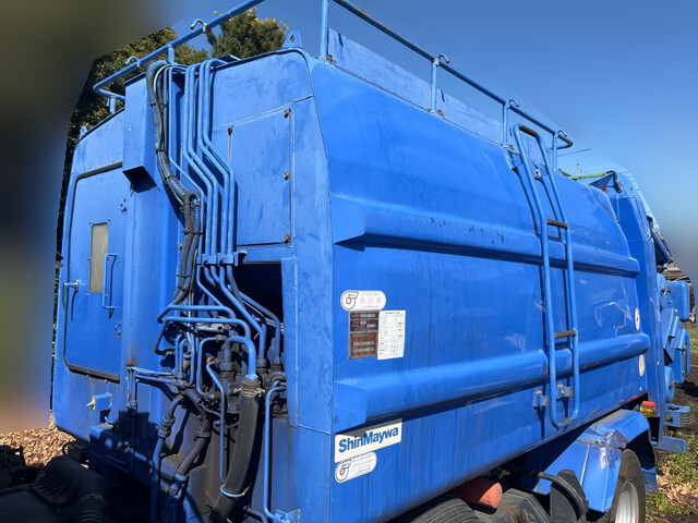 いすゞエルフパッカー車（塵芥車）小型（2t・3t）[写真07]