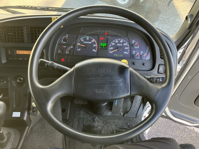 いすゞギガダンプ大型（10t）[写真38]