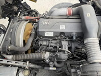 UDトラックスクオントレーラーヘッド（トラクターヘッド）大型（10t）[写真11]