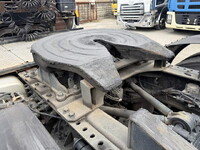 UDトラックスクオントレーラーヘッド（トラクターヘッド）大型（10t）[写真20]