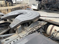 UDトラックスクオントレーラーヘッド（トラクターヘッド）大型（10t）[写真24]