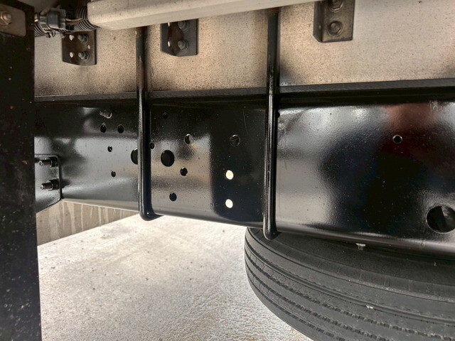 いすゞフォワードアルミウイング中型（4t）[写真34]