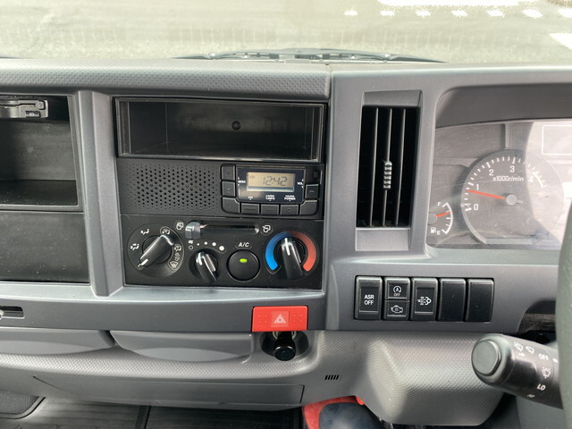 マツダタイタンダブルキャブ（Wキャブ）小型（2t・3t）[写真11]