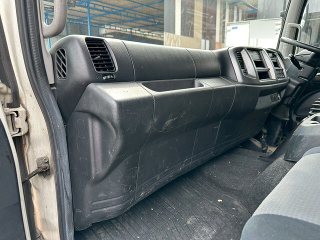 日野レンジャーアルミウイング中型（4t）[写真23]